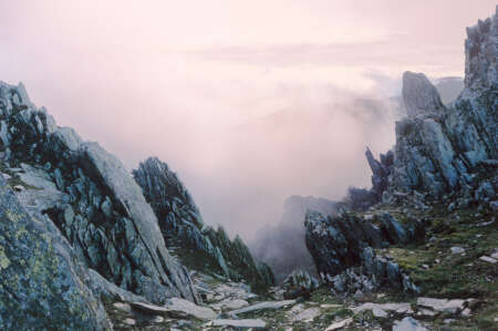 Far_of_Mountains_and_Rivers
