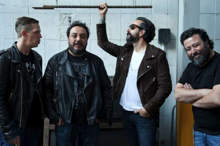 Molotov_Selective Artists-klein