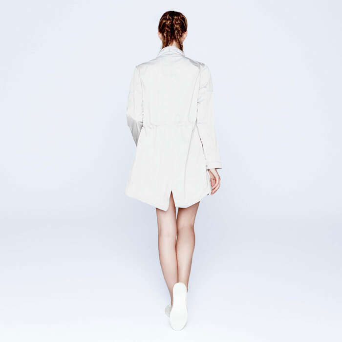 ecoalf_firenze_white_sand_woman_recyled_plastic_bottles_back_