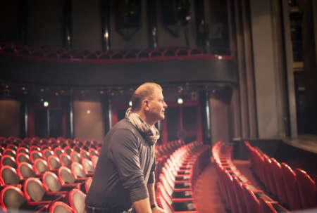 MARTIN KUŠEJ/Residenztheater