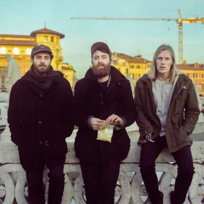 about-songs-christmas_barbarisms_devil-duck-records_klein