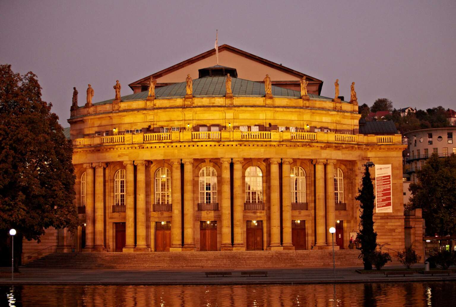 Lohengrin: Opernhaus, Stuttgart - Kulturnews.de