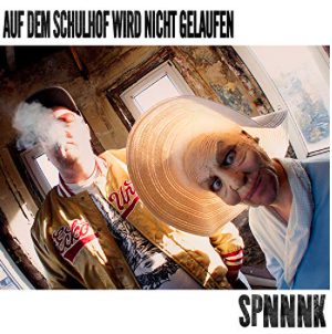 SPNNNK haben ihre neue Single „Auf dem Schulhof wird nicht gelaufen“ geteilt.