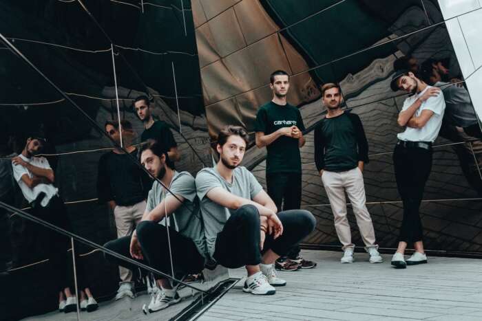 Fil der Protagonist haben ihre Single „Die Dynamik des freien Falls“ veröffentlicht.