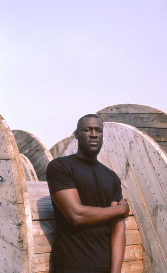 Stormzy hat seine neue Single „Crown“ geteilt. Der Song folgt auf das Erscheinen seiner Hitsingle „Vossi Bop“.