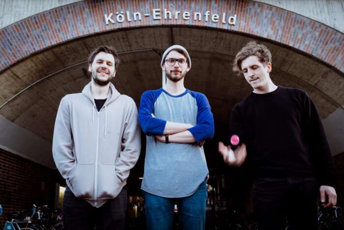 A Tale of Golden Keys veröffentlichen das Album „Tyry (Music for the Film)“.