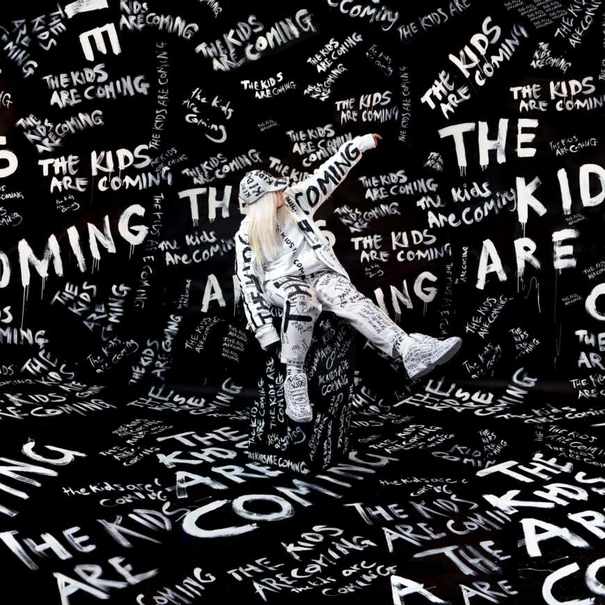 Tones and I veröffentlicht ihre neue Single „The Kids are coming“.