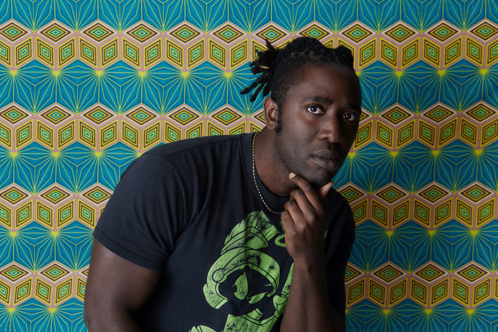 Kele Okereke hat sein neues Album „2042“ angekündigt.