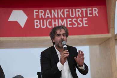 Deniz Yücel auf der Buchmesse Frankfurt