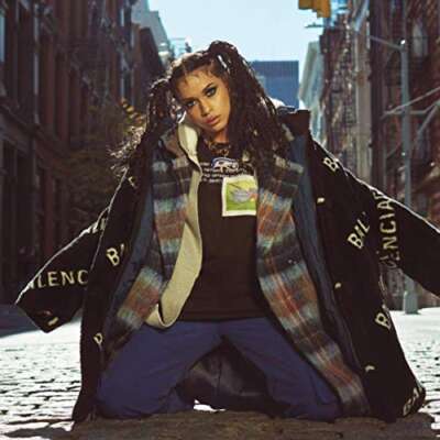 Zwei Jahre nach ihrem „Deluxe“ teilt Princess Nokia mit „Balenciaga“ einen ersten Vorgeschmack auf neues Material.
