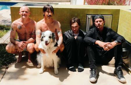 Damals noch mit altem Gitarristen unterwegs: Die Red Hot Chili Peppers mit Josh Klinghoffer (zweiter von rechts).