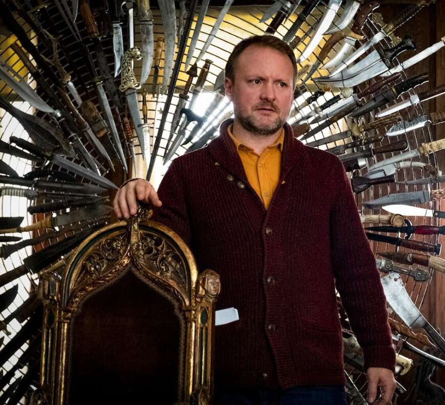 Star-Wars-Regisseur Rian Johnson am Set von „Knives Out“