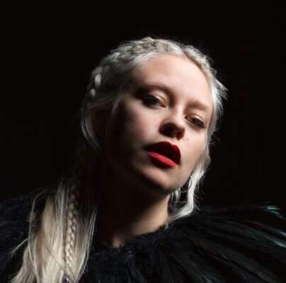 Anna B Savage Foto Elbru Yildiz