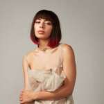Charli XCX wird die Corona-Krise und die Selbstisolation nutzen, um eine neues Album zu produzieren.