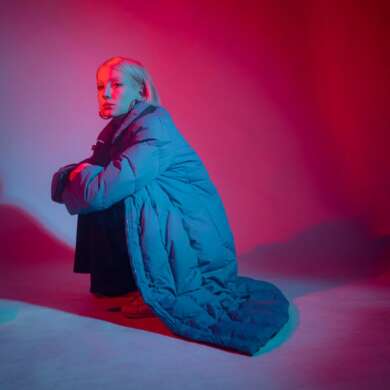 IUMA veröffentlicht ihren neuen Track „Freunde“