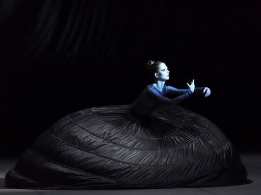 Sinéad Brodd in Naiad, präsentiert vom Stuttgarter Ballett