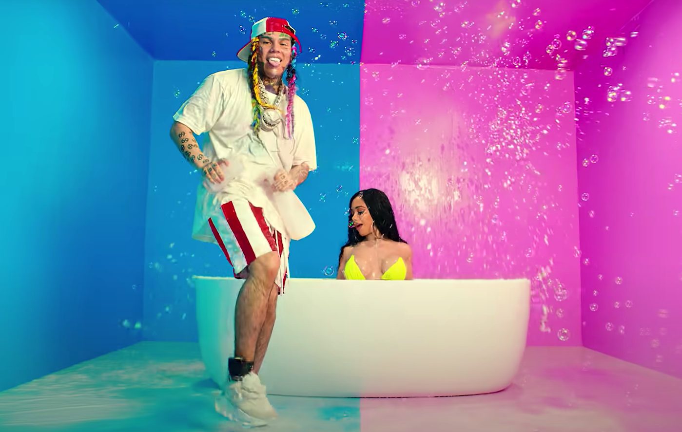 Tekashi 6ix9ine mit Fußfessel im Video zu „Yaya“.