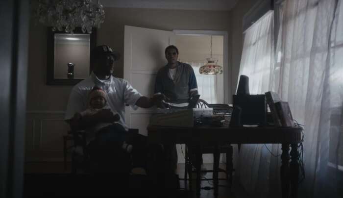 Nas und Hit-Boy mit Sohn im Video zu „Ultra Black“.