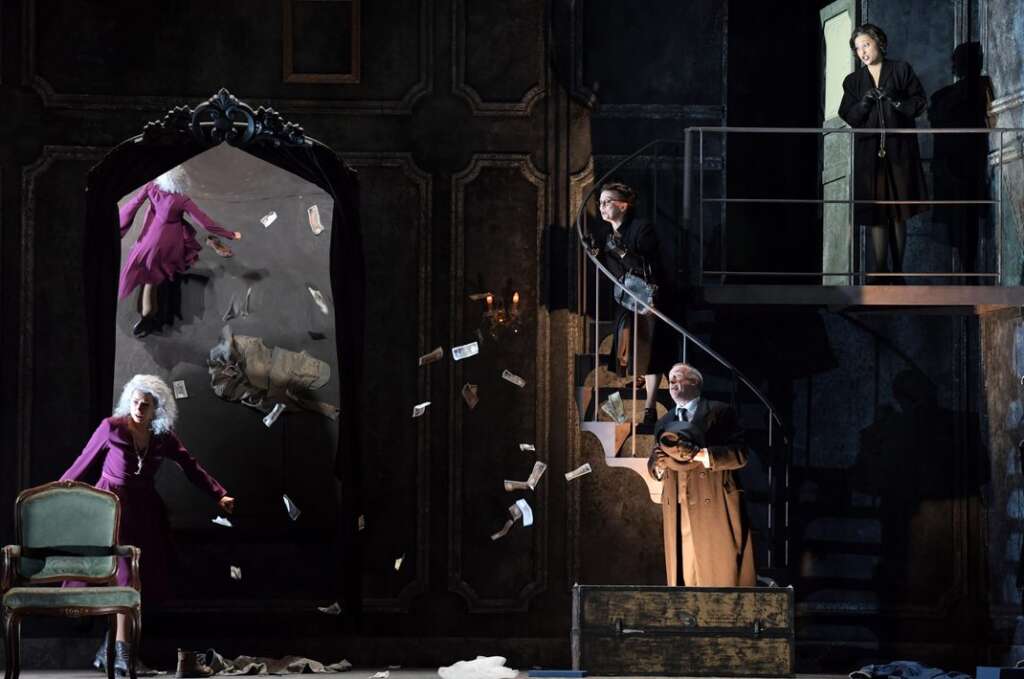 Oper Frankfurt Premiere The Medium Barbara Aumüller