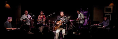 George Benson live mit seiner Band