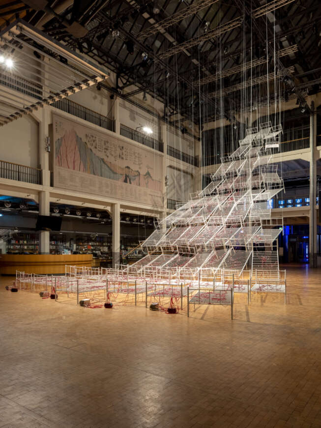 Wiedereröffnung ZKM Zentrum für Kunst Medienzeigt Connected to Life von Chiharu Shiota