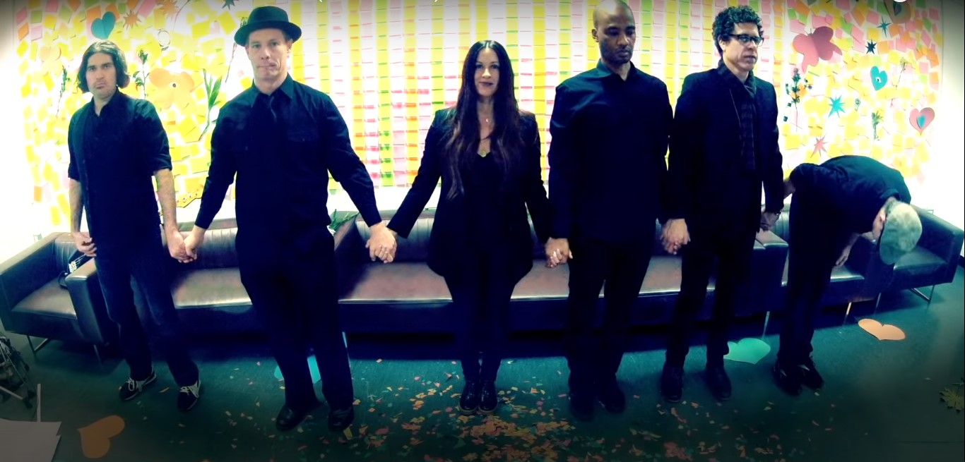 Alanis Morissette Ver ffentlicht Neuen Song I Miss The Band alanis-morissette-ver-ffentlicht-neuen-song-i-miss-the-band