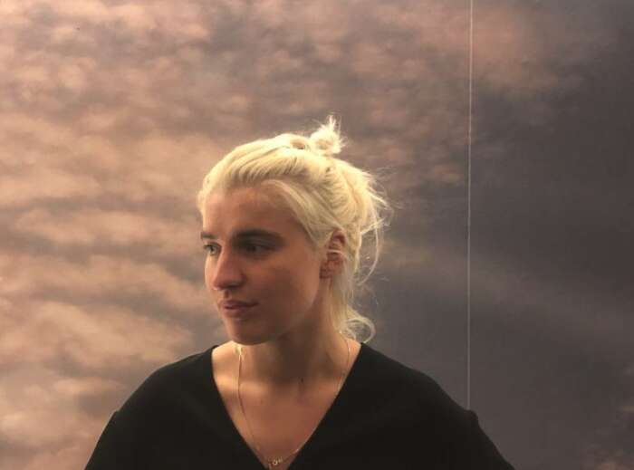 Deutsches Schauspielhaus: Laura Kirst hat Kostüme und Bühnenbild gemacht bei „Die Räuber der Herzen“