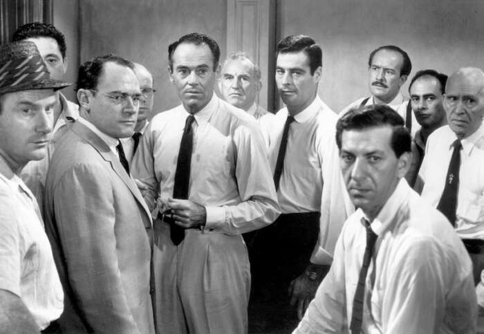 Die zwölf Geschworenen