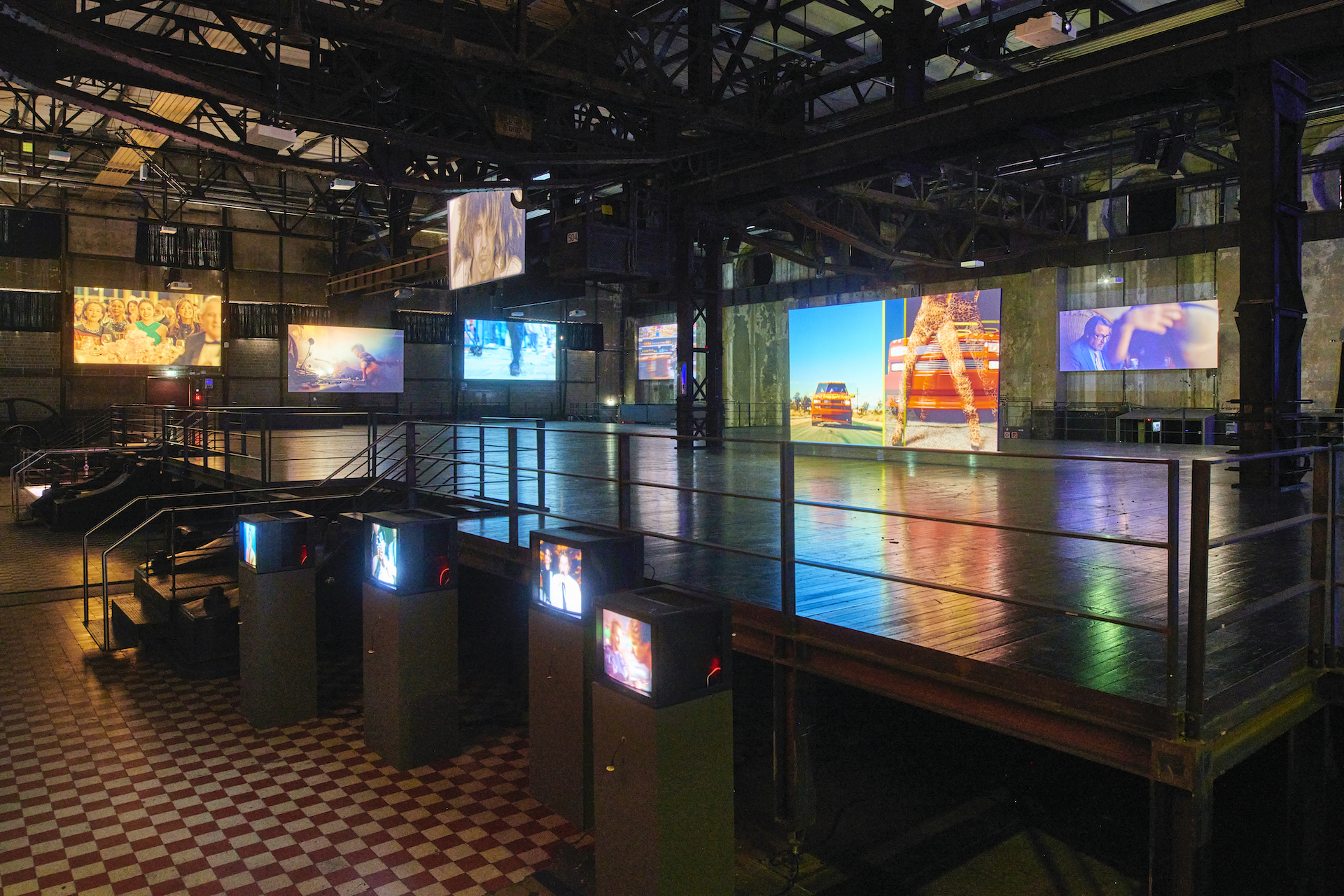 Die Ausstellung „The World of Music Video“ im Weltkulturerbe Völklinger Hütte.