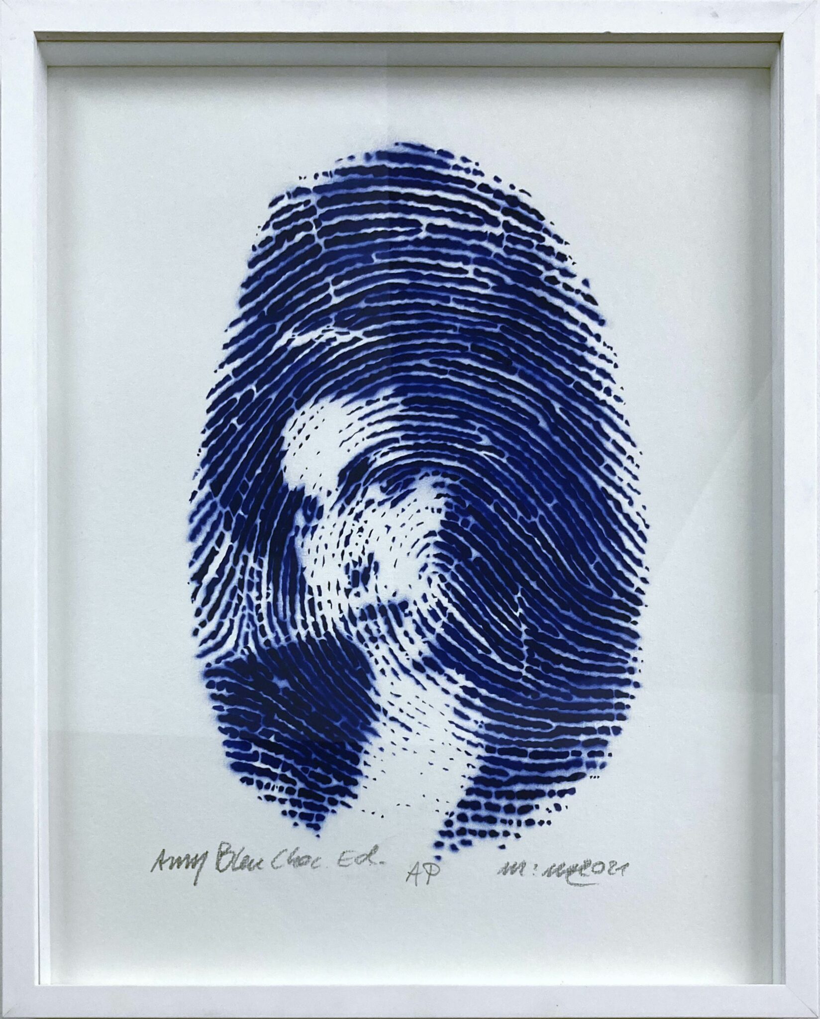 Zu sehen ist: MM_Amy_Schablone auf Karton_im Messeprogramm der ATM Gallery Berlin