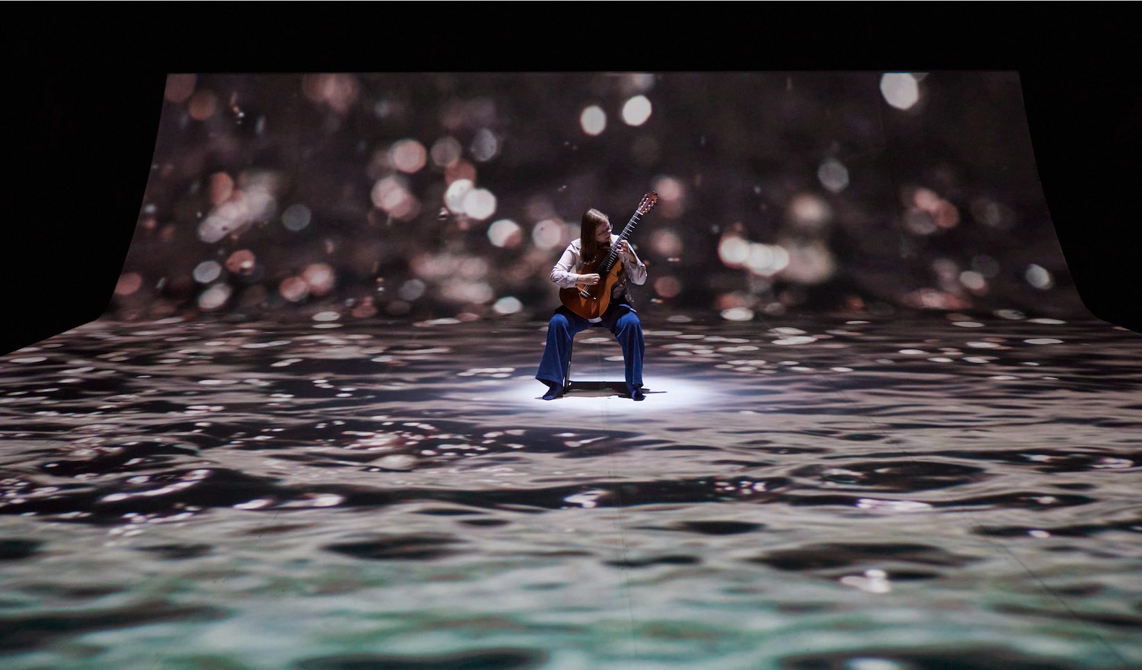 Dresden Frankfurt Dance Company: Premonitions of a larger Plan