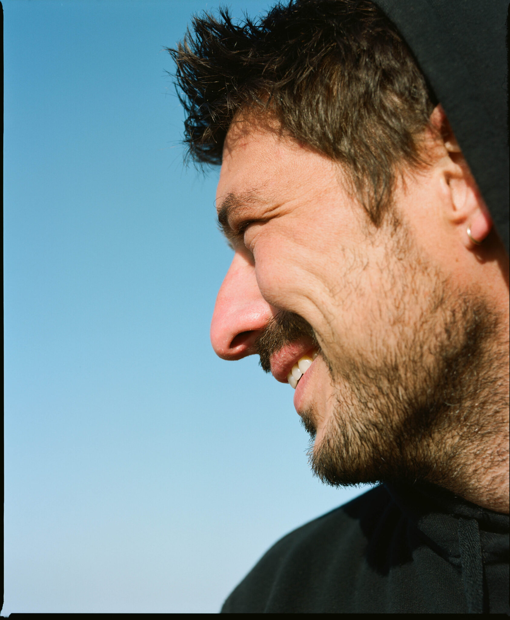 Marcus Mumford im Profil.