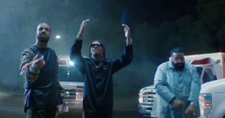 DJ Khaled, Drake und Lil Baby stehen vor Krankenwagen beim Videodreh zu „Staying Alive“