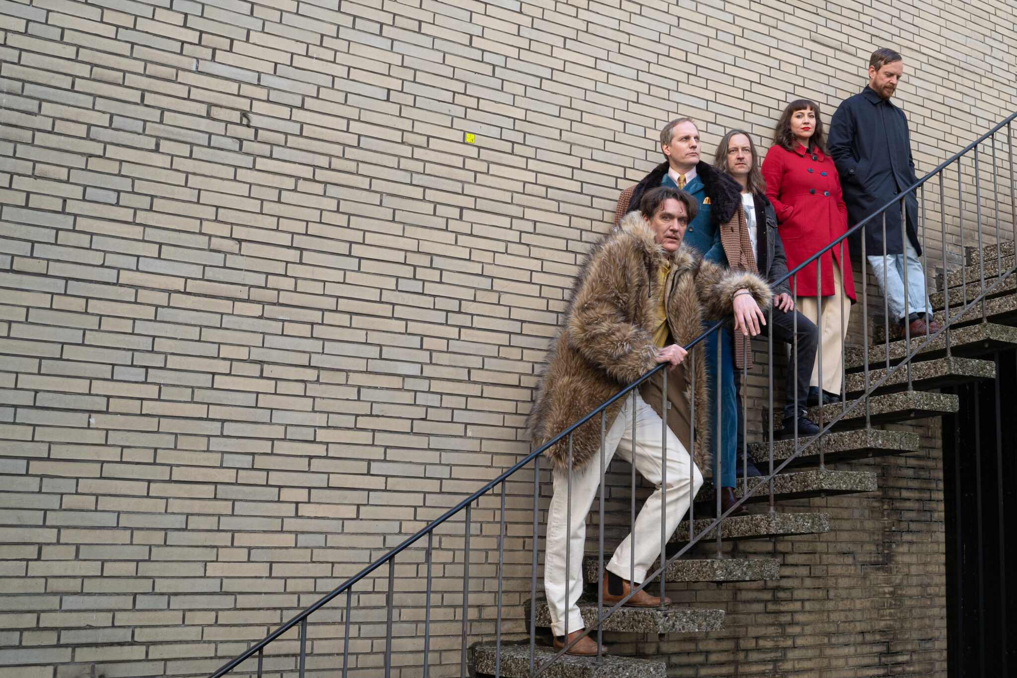 Gruppenfoto auf Treppe: Die Sterne