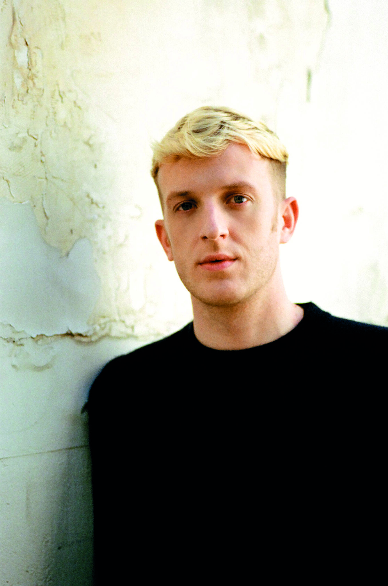 Édouard Louis ist mit „Anleitung ein anderer zu werden“ auf Lesereise