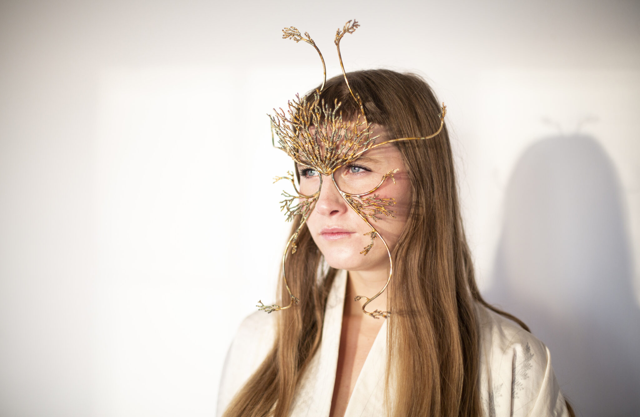 Synne (Photo by Martine Hovind. Mask by Carina Shoshtary.)