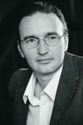 Schriftsteller Gerhard Henschel Literaturpreis für grotesken Humor Titanic Kowalski Eulenspiegel Taz Wahrheit