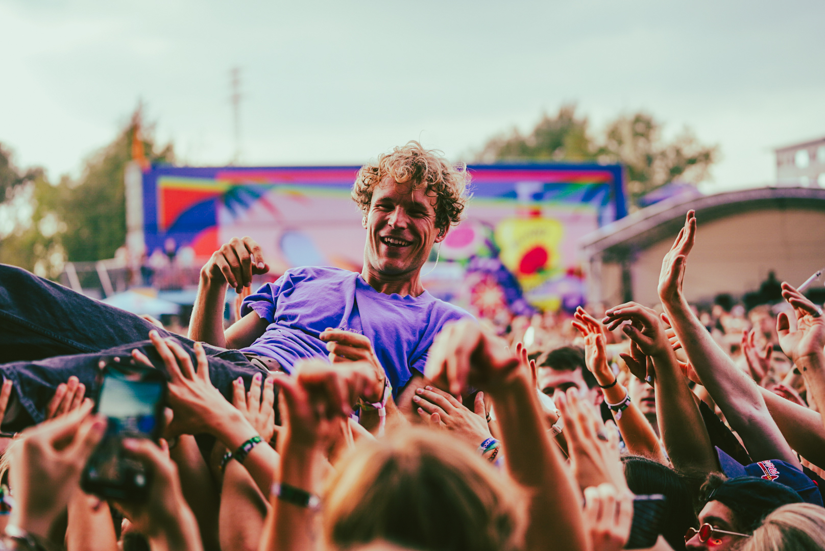 Auf der Crowd des MS Dockville surft es sich am besten.