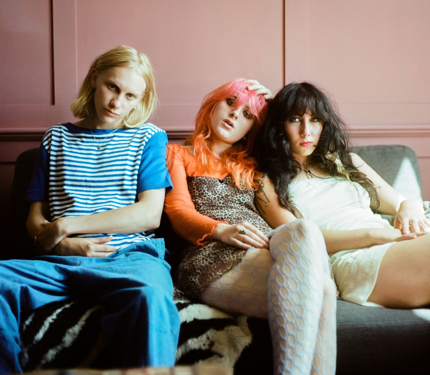 Pressefoto von dem all-girl trio Hot Wax