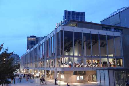 Außenansicht der Oper Frankfurt