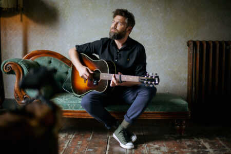 Passenger - press pic 01 © Mila Austin