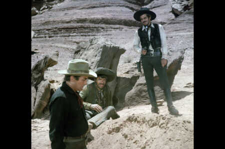 c-1968-renewed-1996-columbia-pictures-industries-incall-rights-reserved