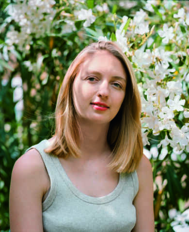 Portraitfoto Dizz Tate, die den Roman „Wir, wir, wir“ veröffentlicht