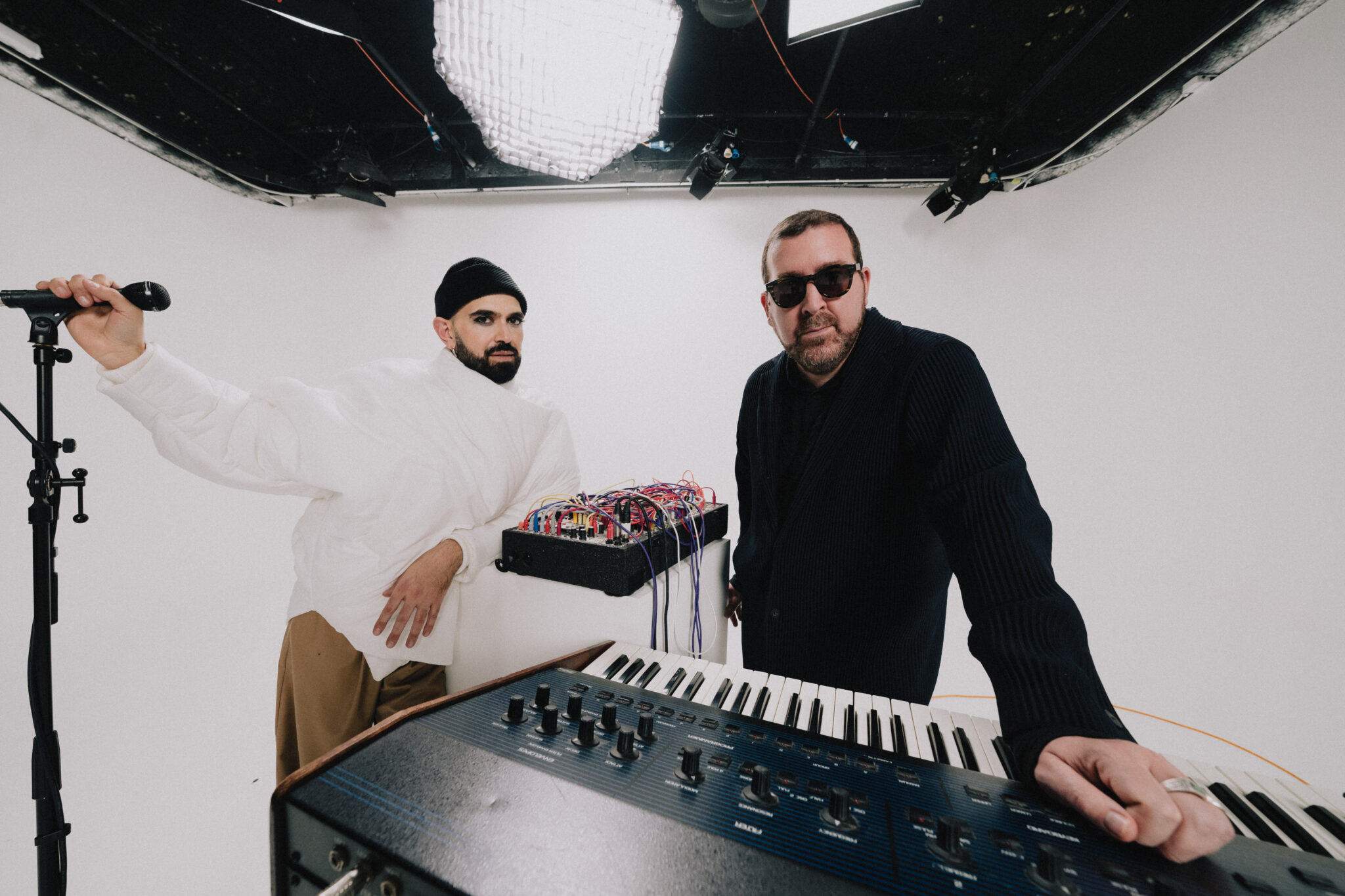 Joe Goddard hat sich mit Fiorious zusammen getan, um einen großen Housesong zu produzieren.