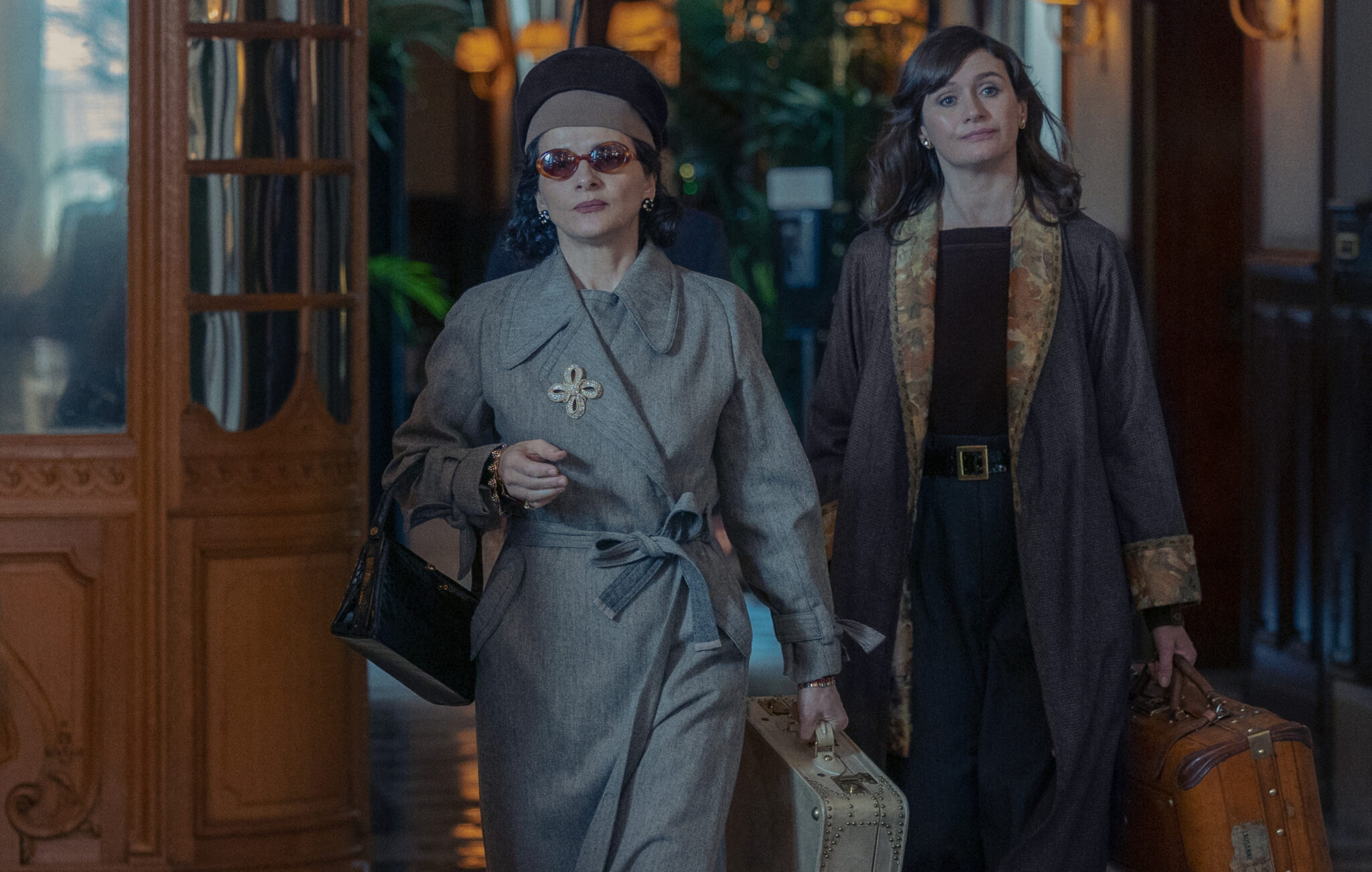 The New Look Apple TVplus Apple TV+ Juliette Binoche, Ben Mendelsohn