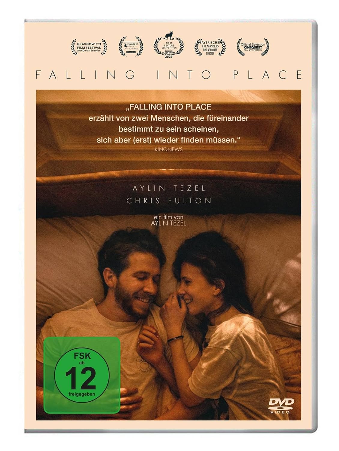 #
„Falling into Place“ aufwärts DVD