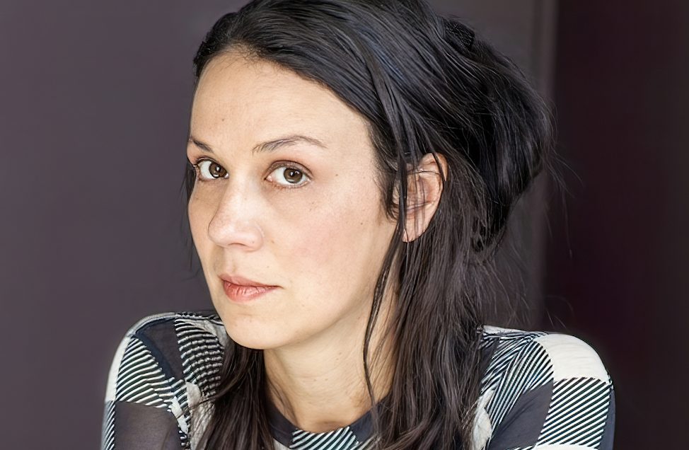 Portraitfoto Rivka Galchen, die mit „Jeder weiß, dass deine Mutter eine Hexe ist“ ihren neuen Roman veröffentlicht.