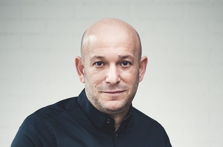 Portraitfoto Dror Mishani. der mit „Fenster ohne Aussicht“ sein Tagebuch veröffentlicht