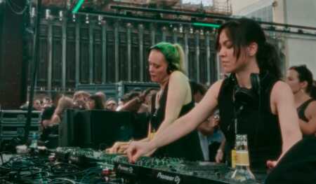 Adriana Lopez und Dasha Rush bei ihrem b2b-Set beim Stone Techno Festival 2024.