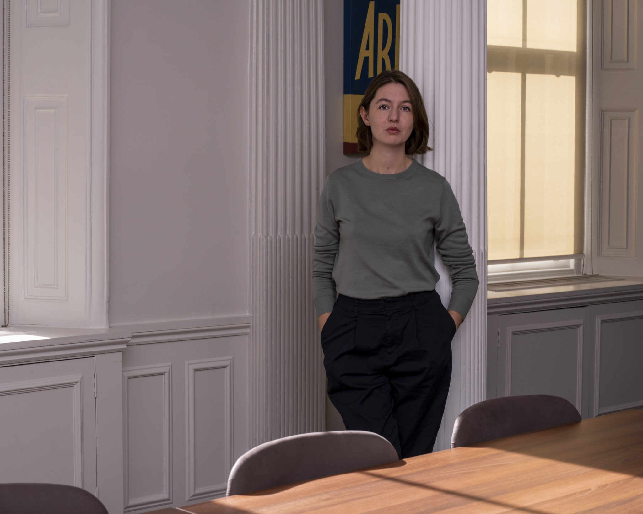 Portraitfoto Sally Rooney, die mit „Intermezzo“ ihren vierten Roman veröffentlicht